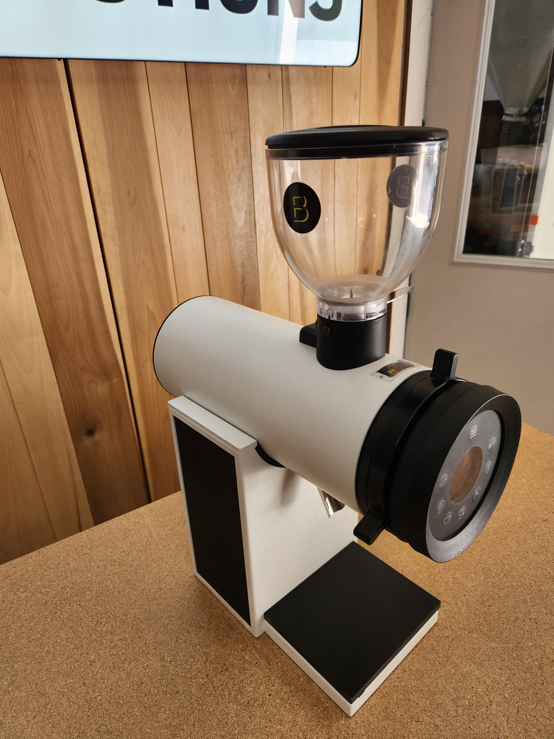 Bentwood Vertical 75 White Demo 100174 — product image 3