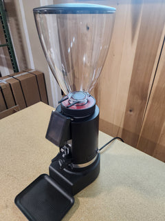 Ceado Leon 800 — Black Demo BHE421044 — product view 3