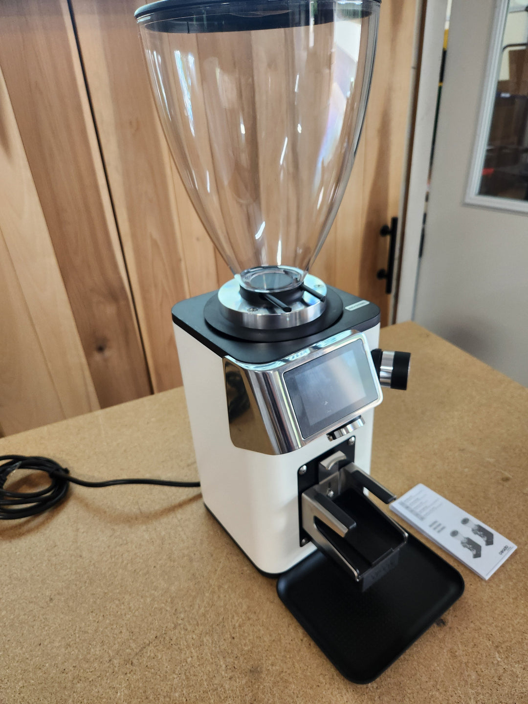 Ceado REV Steel WAM — White Demo DHD205007 — product view 3