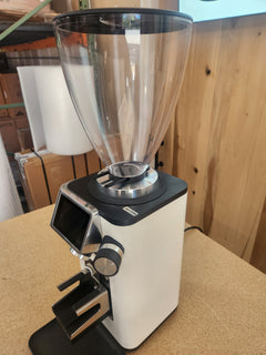 Ceado REV Titan WAM — White Demo CHE364022 — supplier photo 3