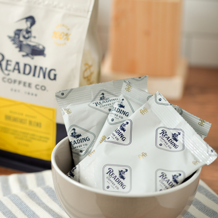 Bag of medium roast coffee from Blend with notes of Chocolate, Fruity, Floral