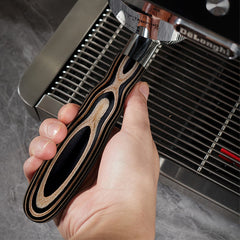 Pro-extraction bottomless espresso portafilter detail