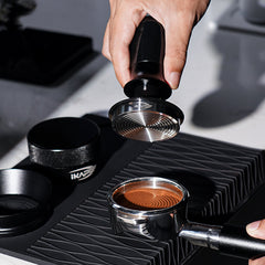 Transparent calibrated espresso tamper