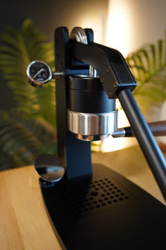 Turin Axis espresso machine — front product view 13
