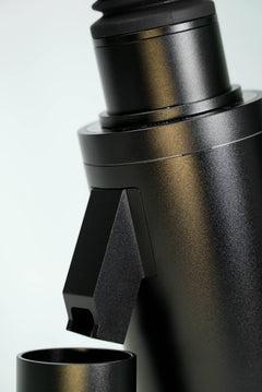 DF64V removable magnetic grounds chute close-up