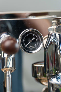 Turin Gallatin DB espresso machine — alternate product view 2