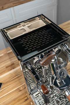 Turin Gallatin DB espresso machine — espresso machine detail 2