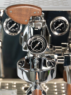 Turin Gallatin DB espresso machine — finish and construction detail 1