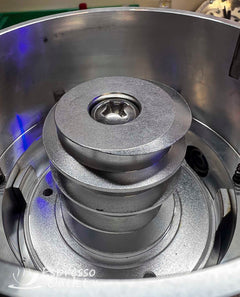 Inside the DF83V grinding chamber with 83mm burr