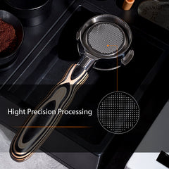 Pro-extraction bottomless espresso portafilter detail