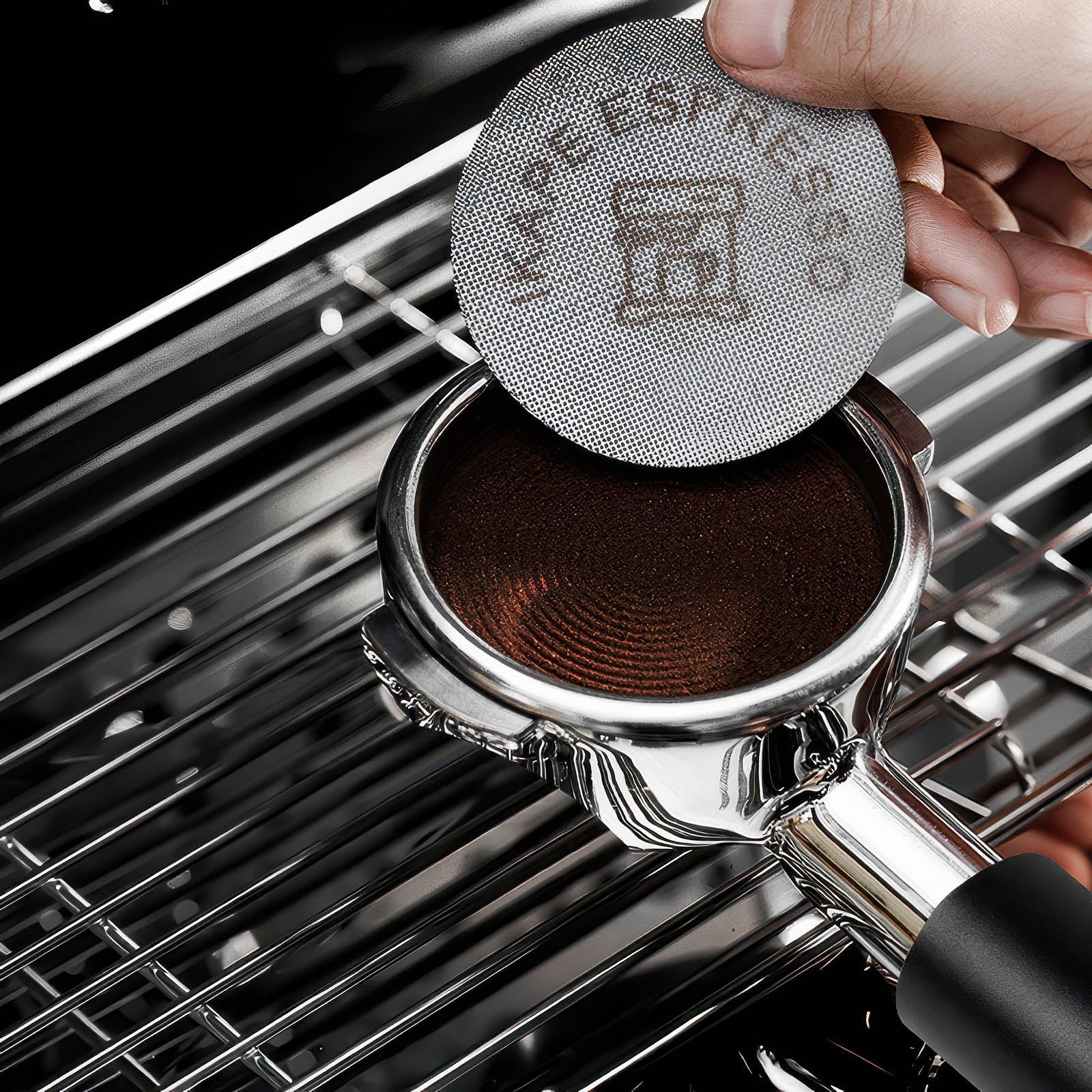 Openwork Bottomless Portafilter with High Extraction Basket