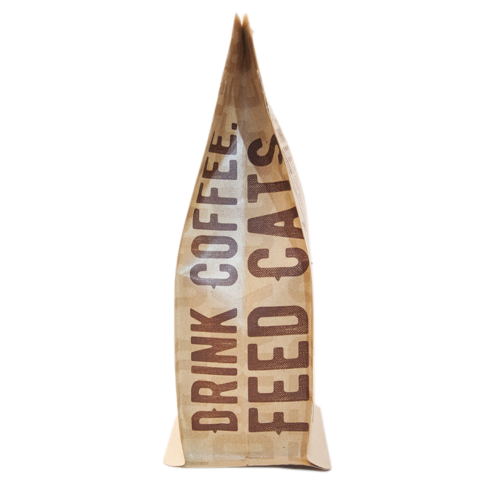 Bag of medium roast coffee from Guatemala with notes of Rich Flavors