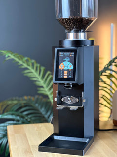 Turin ZF83 commercial espresso grinder feature detail – view 12