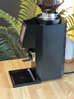 Turin ZF83 commercial espresso grinder feature detail – view 26