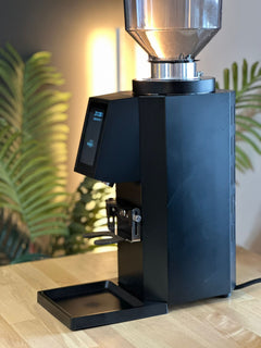 Turin ZF83 commercial espresso grinder feature detail – view 27
