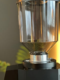Turin ZF83 commercial espresso grinder feature detail – view 28