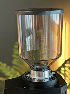 Turin ZF83 commercial espresso grinder feature detail – view 31