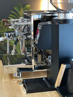 Turin ZF83 commercial espresso grinder feature detail – view 44