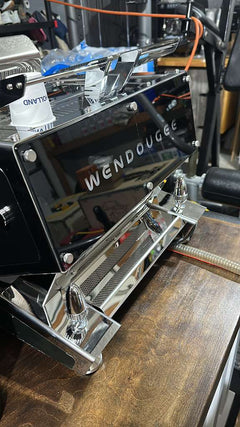 Wendougee Mecha - Single Group Saturated Semi-Automatic Commercial Espresso Machine – alternate detail view