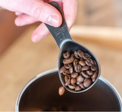 Kona Earth coffee and mug gift set detail