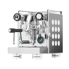 Rocket Appartamento steam controls and polished body detail